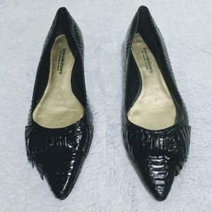 Pointed-Toed Flats with Bows